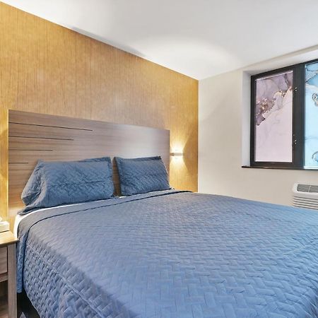 Casa Blanca Hotel Brooklyn New York Bagian luar foto