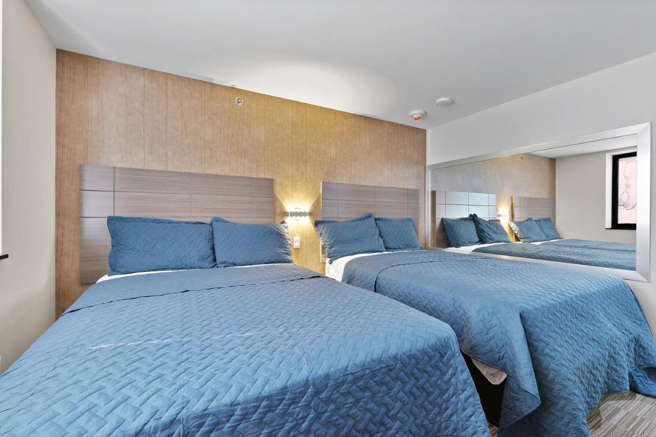 Casa Blanca Hotel Brooklyn New York Bagian luar foto